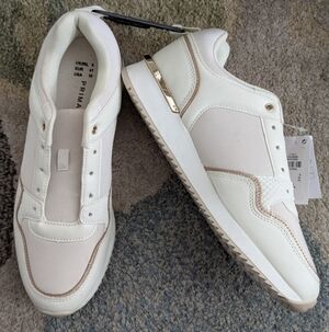 Primark Two Tone Tan New Vegan Leather Sneakers Sz 10 Gold Heel Embellishments